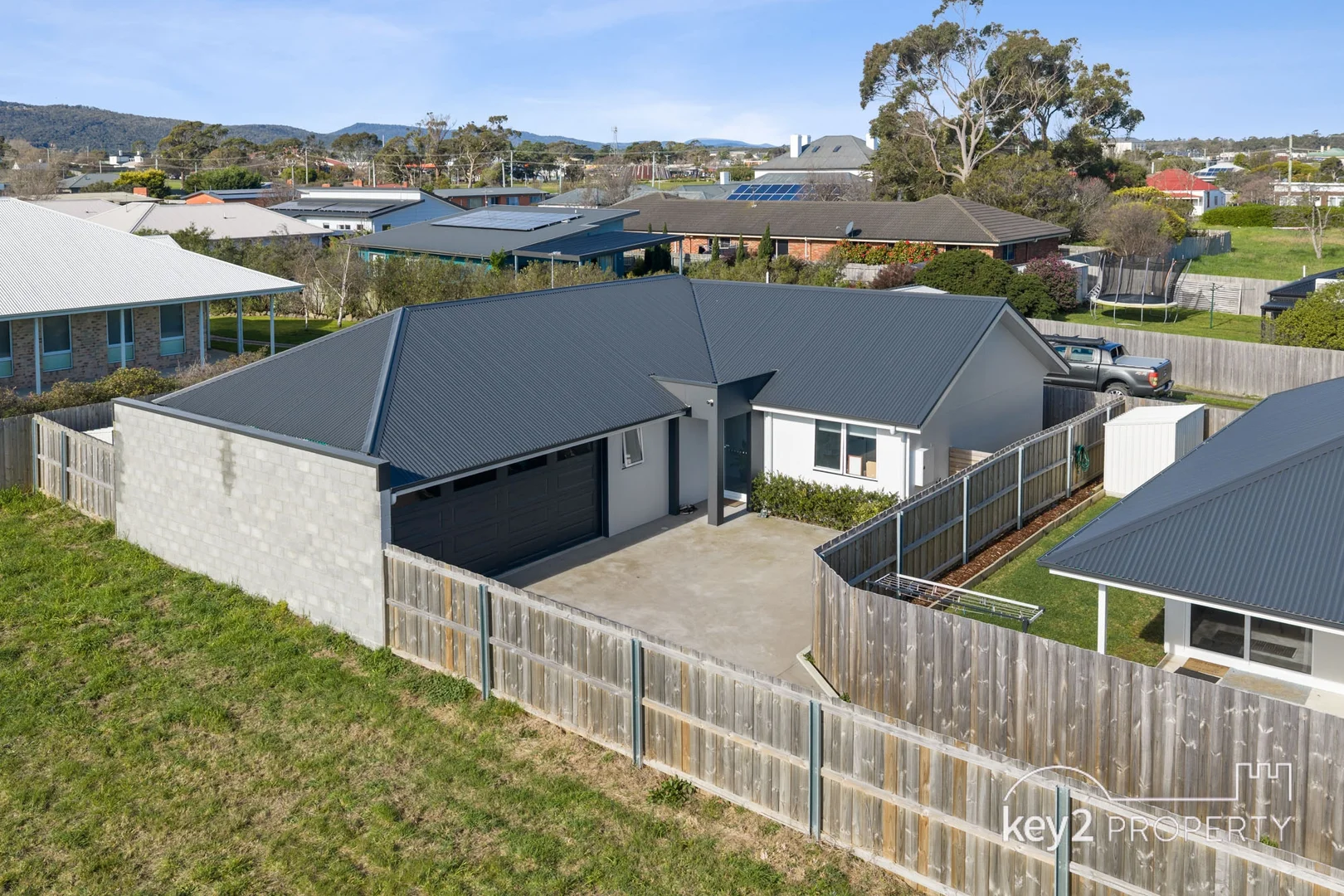 2/38 Wellington Street - Image 2
