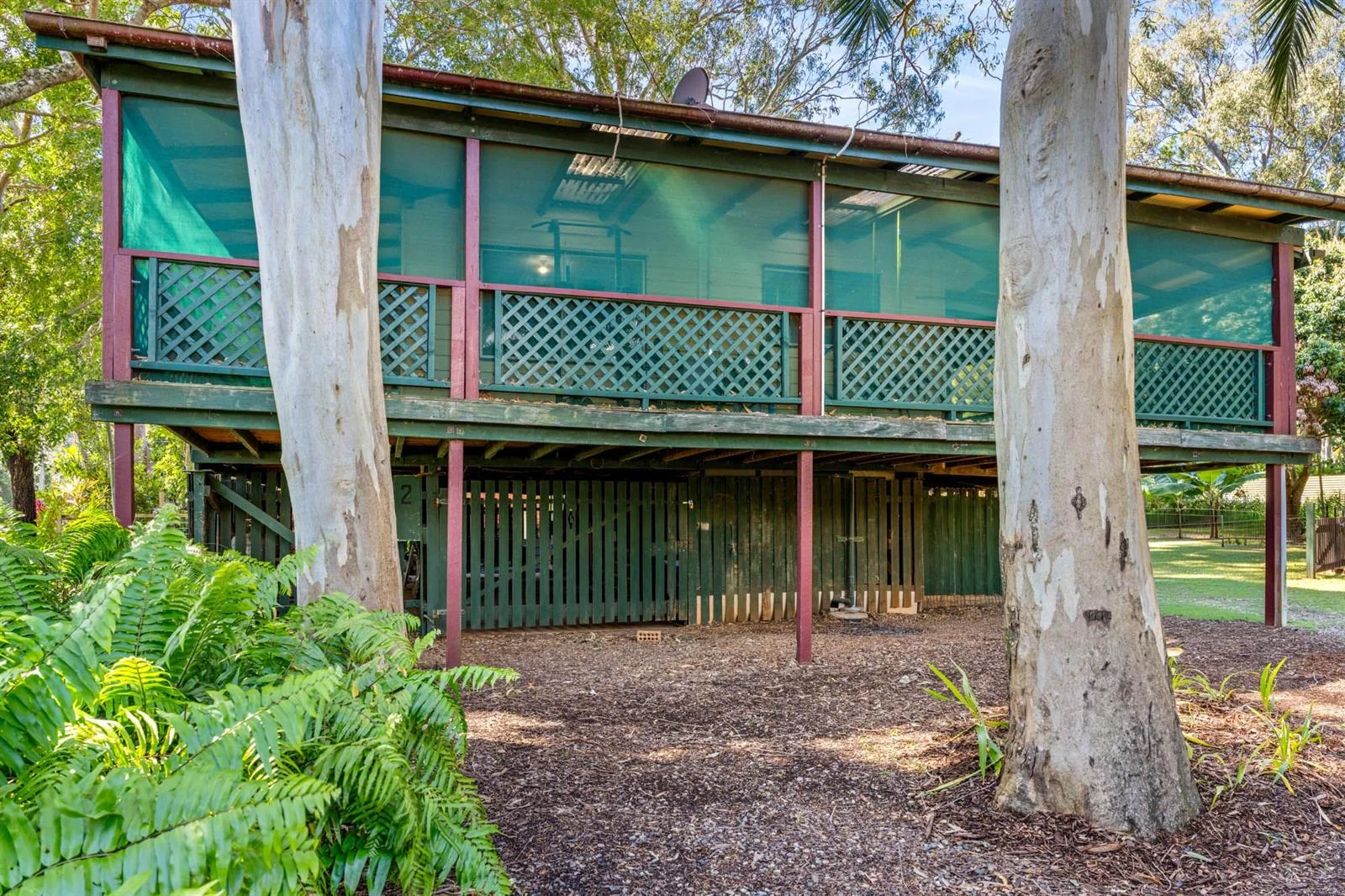 2-4 Leonie Cres (1/16)