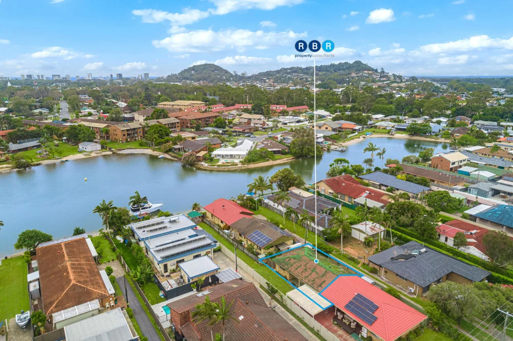 2/41 Wyuna Road (1/16)