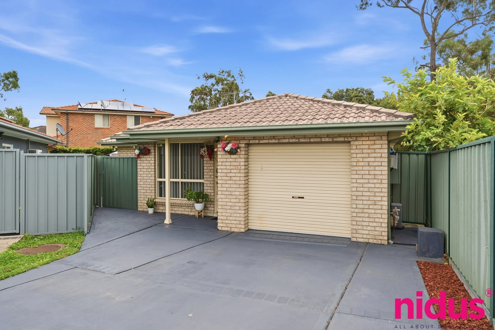 2/47 Morehead Avenue (1/18)