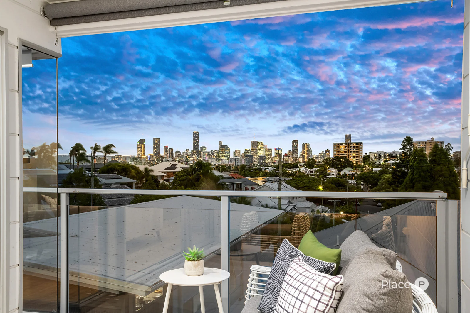 2/47 Thackeray Street (1/1)