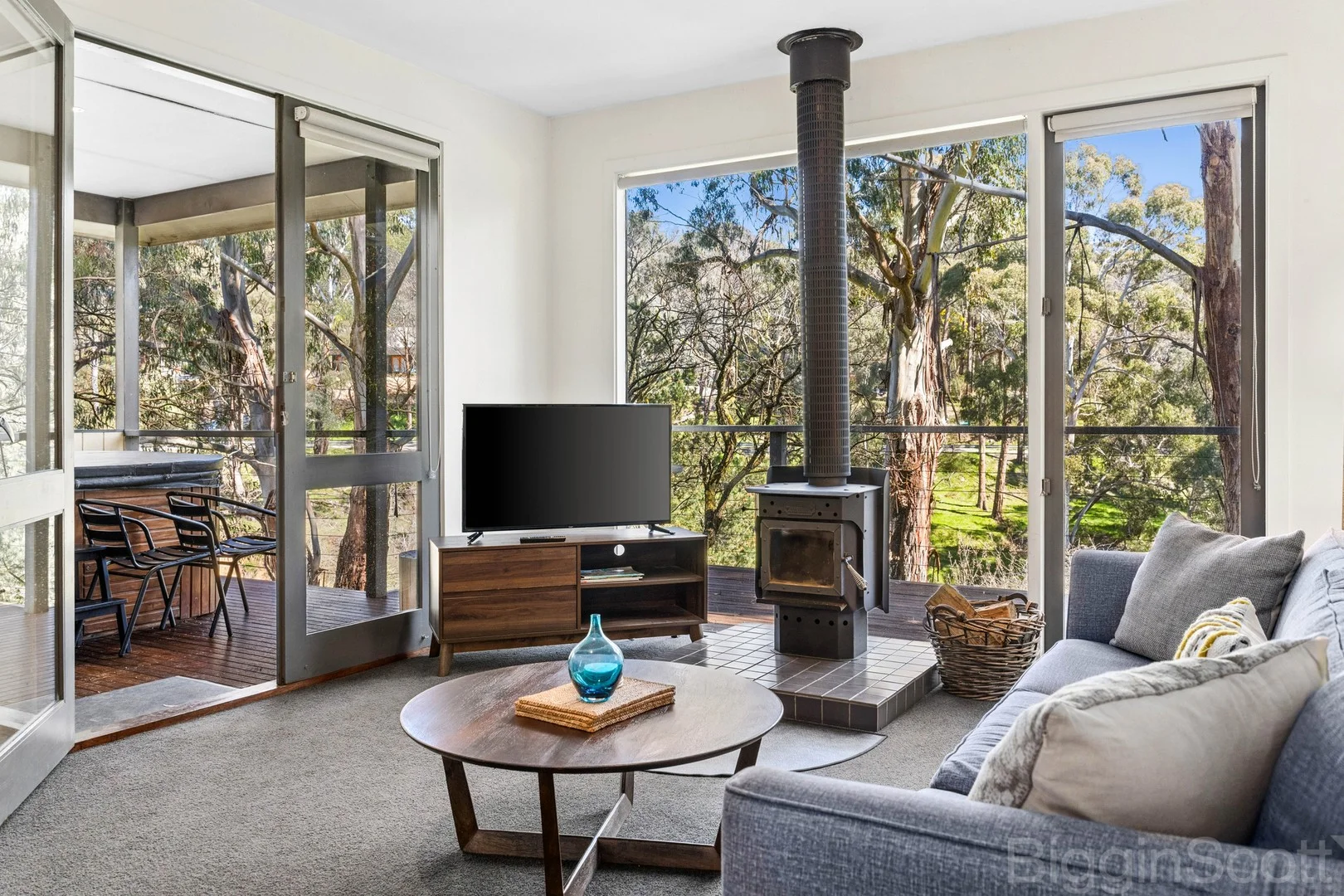 2/5 Swiss Mount Avenue - Image 2