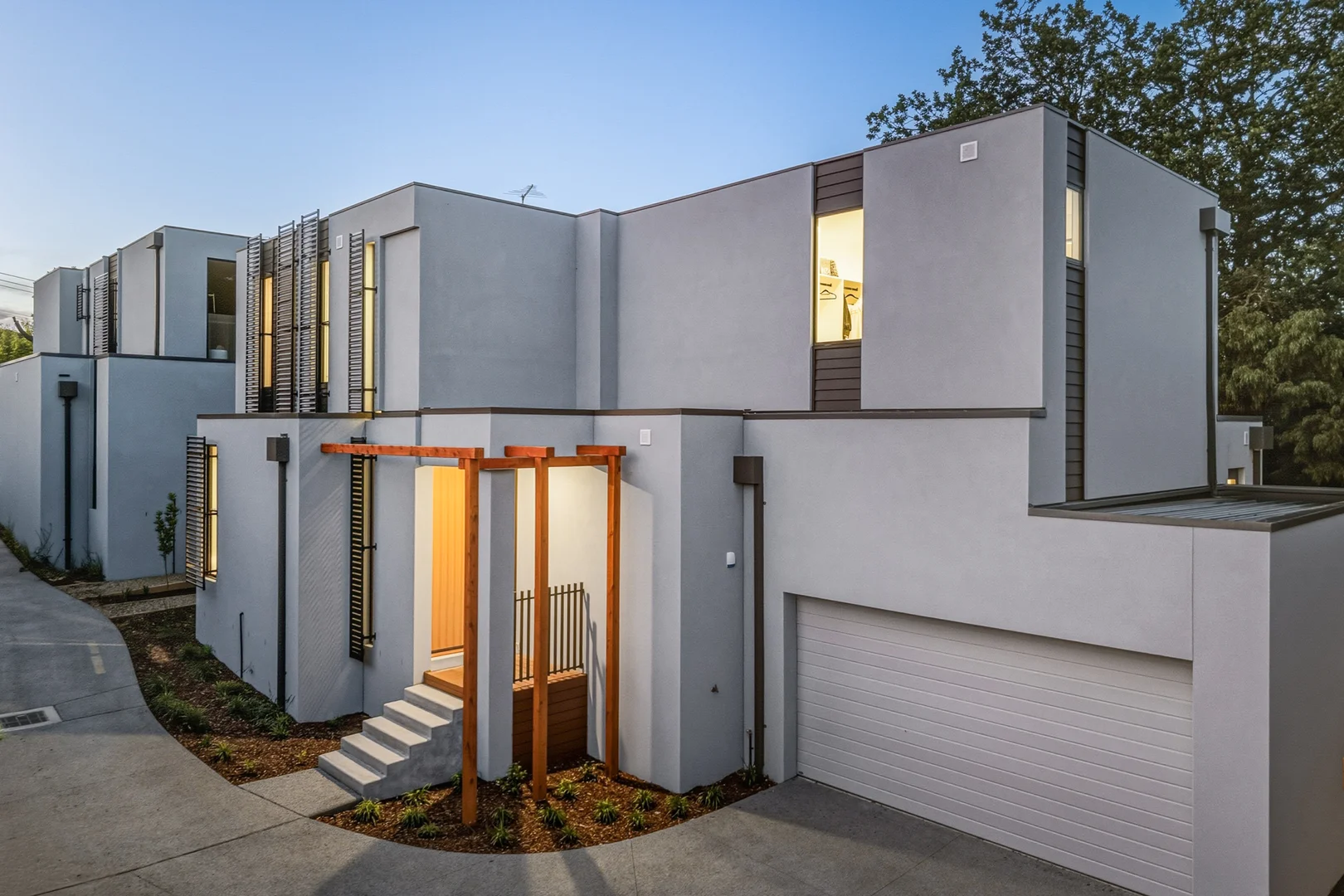 2/50 Belgravia Avenue - Image 2