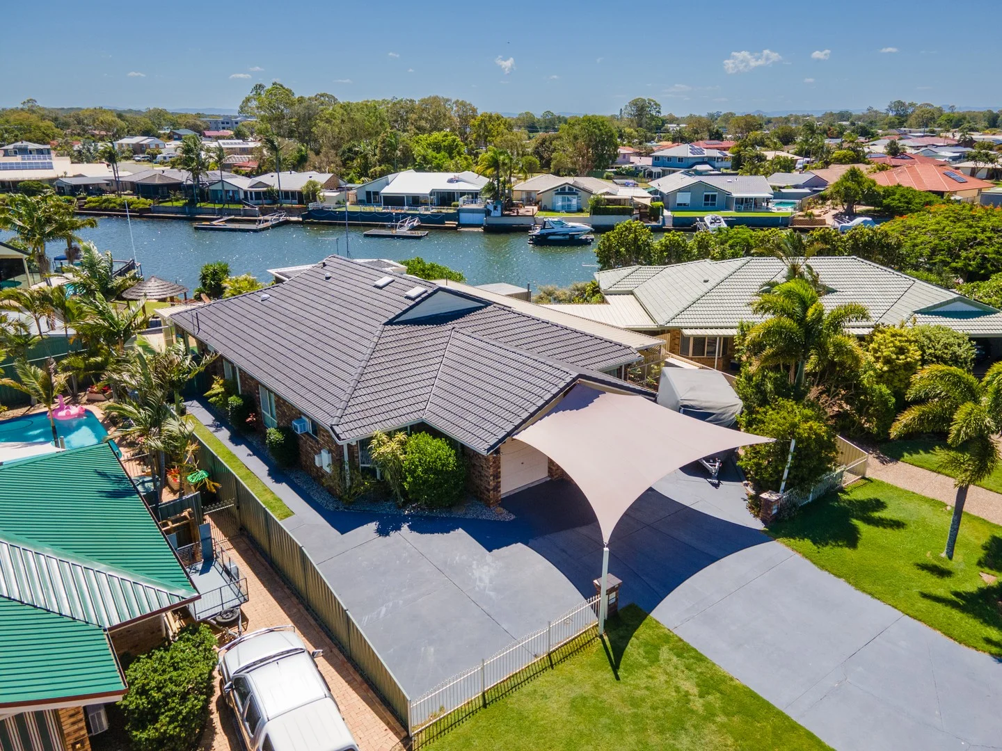 2/51 Jacaranda Drive (1/21)