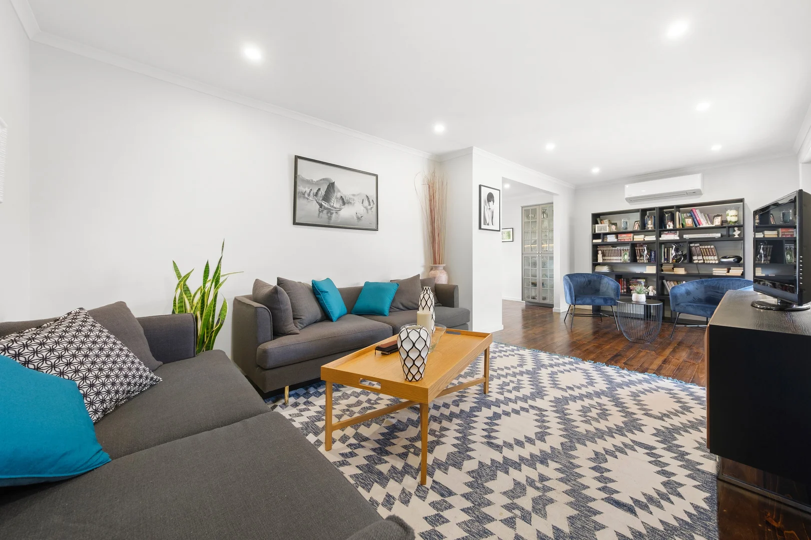 2/53 Main Road - Image 3