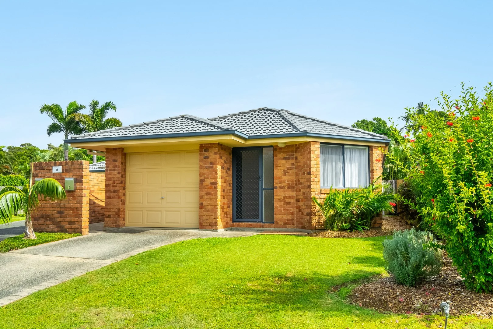 2/6 Kell Mather Drive (1/13)