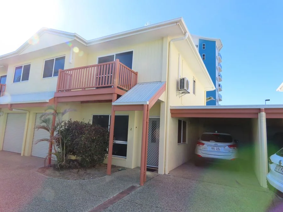 2/6 Megan Place (1/16)