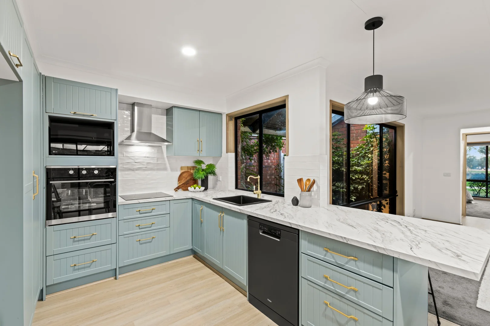 2/6 Tuckfield Street - Image 3
