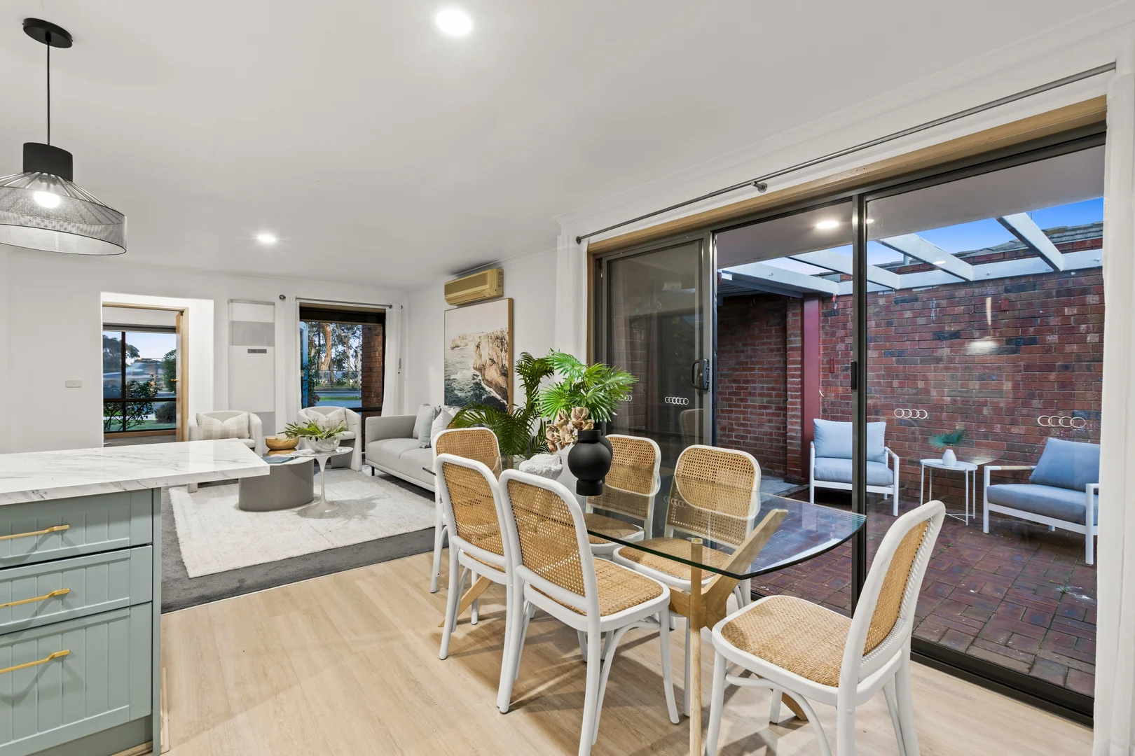 2/6 Tuckfield Street - Image 5