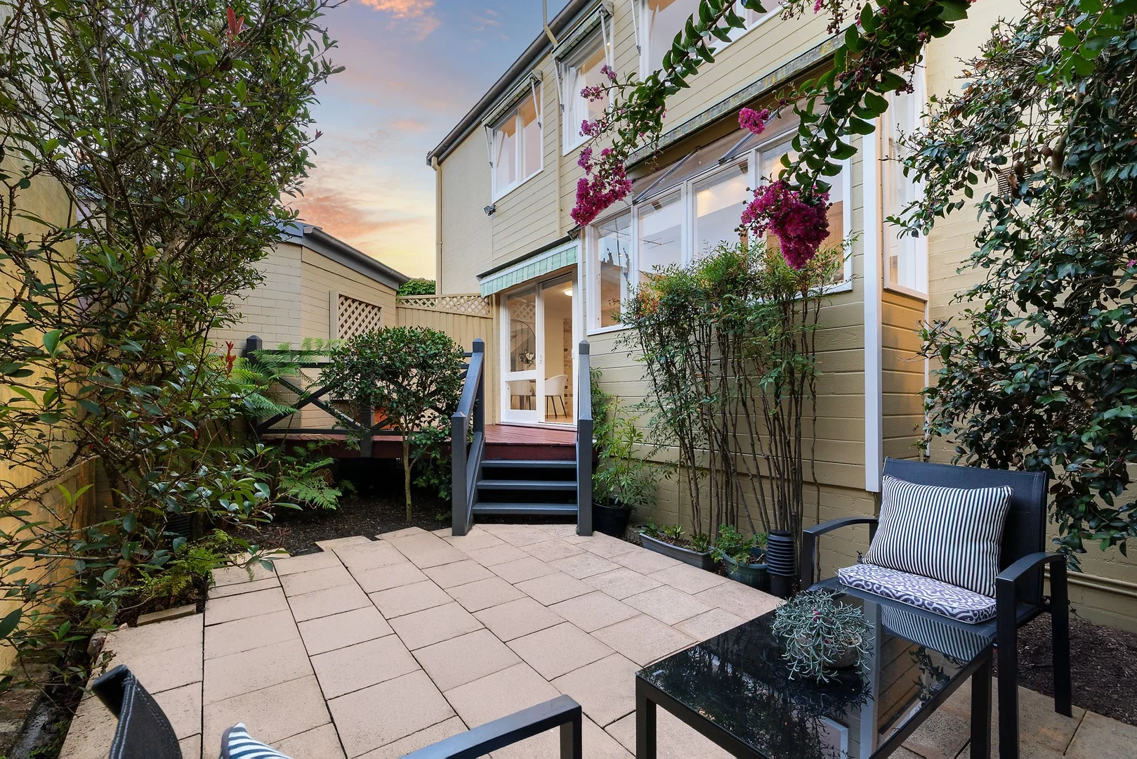 2/64 Spruson Street (1/18)