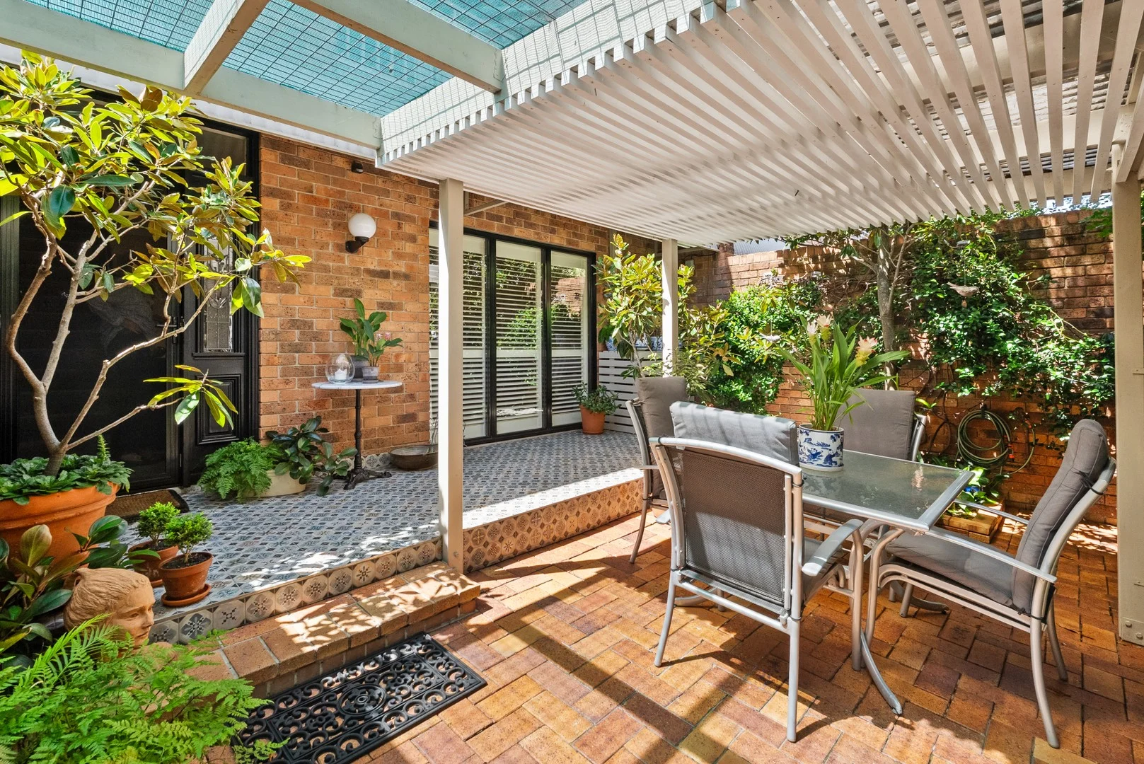 2/69 Ascog Terrace (1/19)