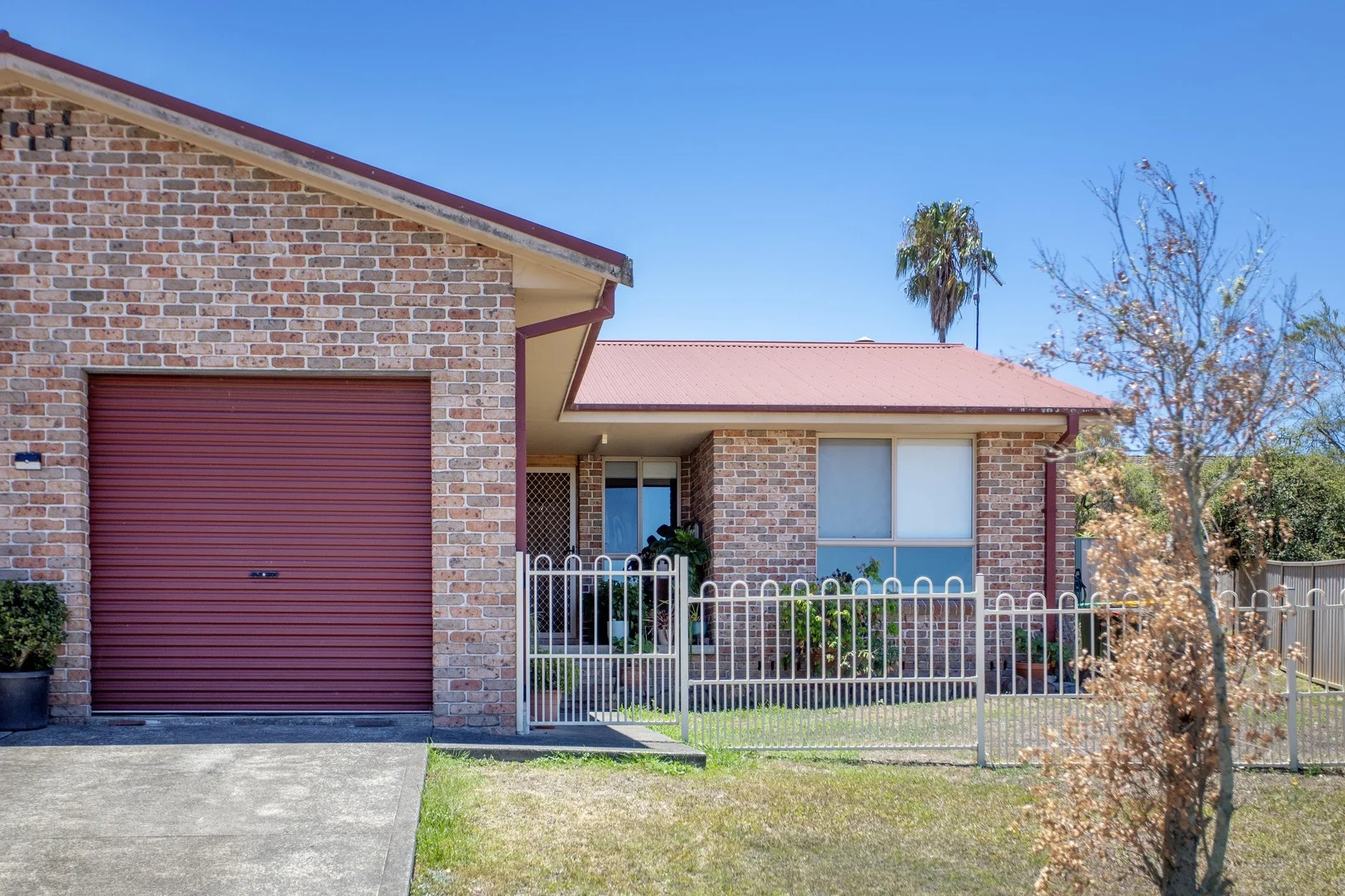 2/7 Campbell Street (1/1)
