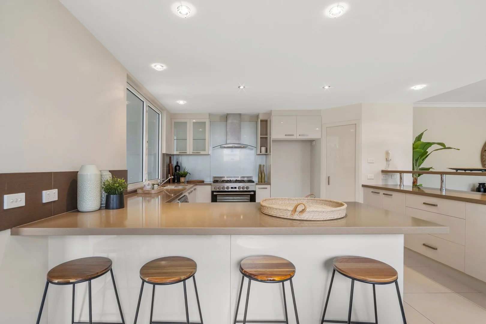 2/7025 Vista Drive (1/27)