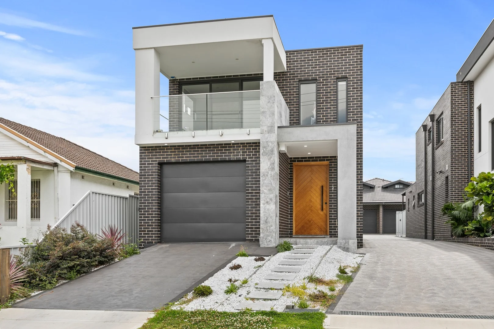 2/71 Lancaster Avenue (1/11)