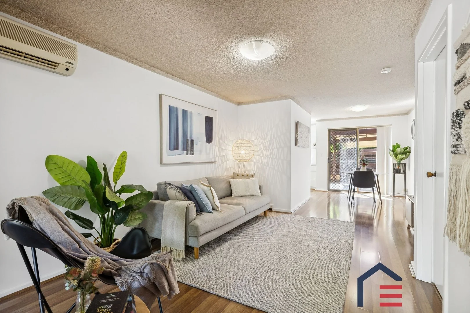 2/81 Tenth Avenue (1/22)