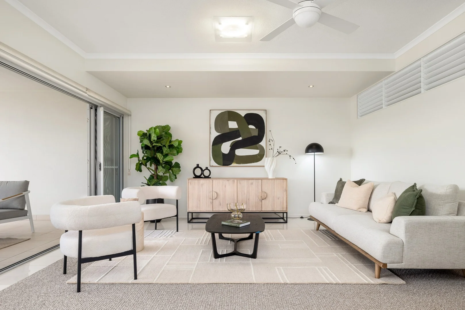 2/86 Pembroke Road (1/13)