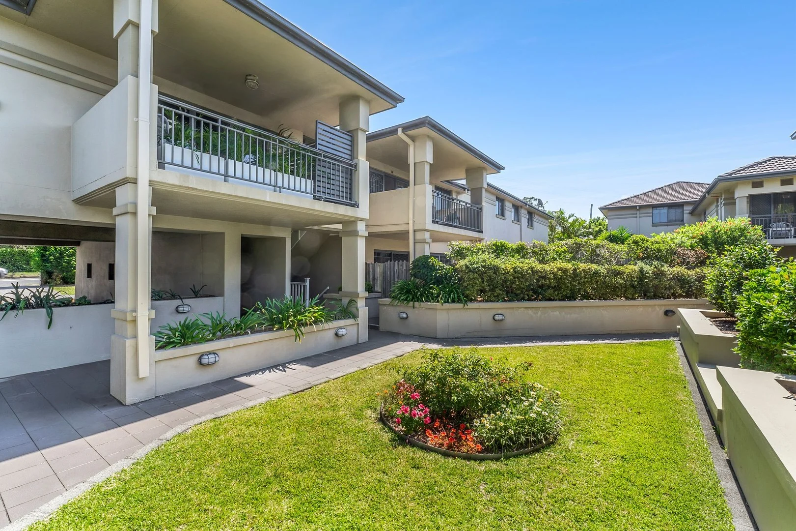 2/90 Darley Street (1/9)
