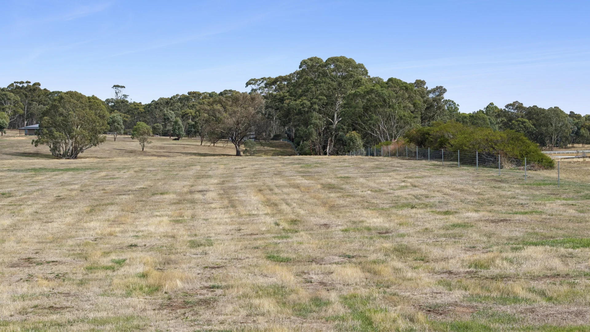 2/90 Roses Lane - Image 4