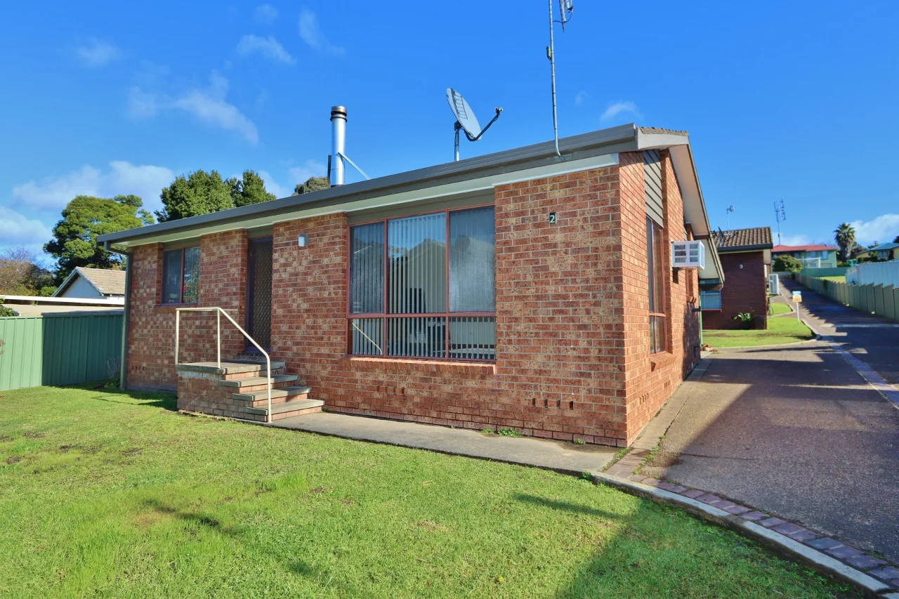 2/93 Imlay Street (1/14)