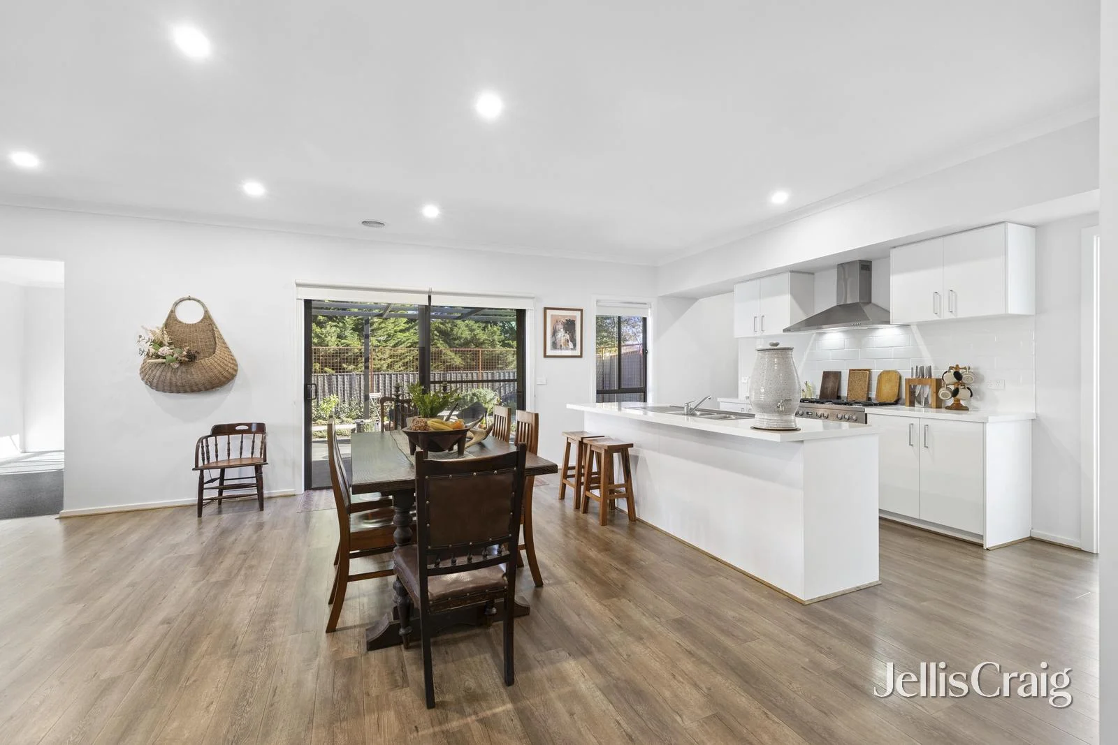 2 Armstrong Court - Image 3