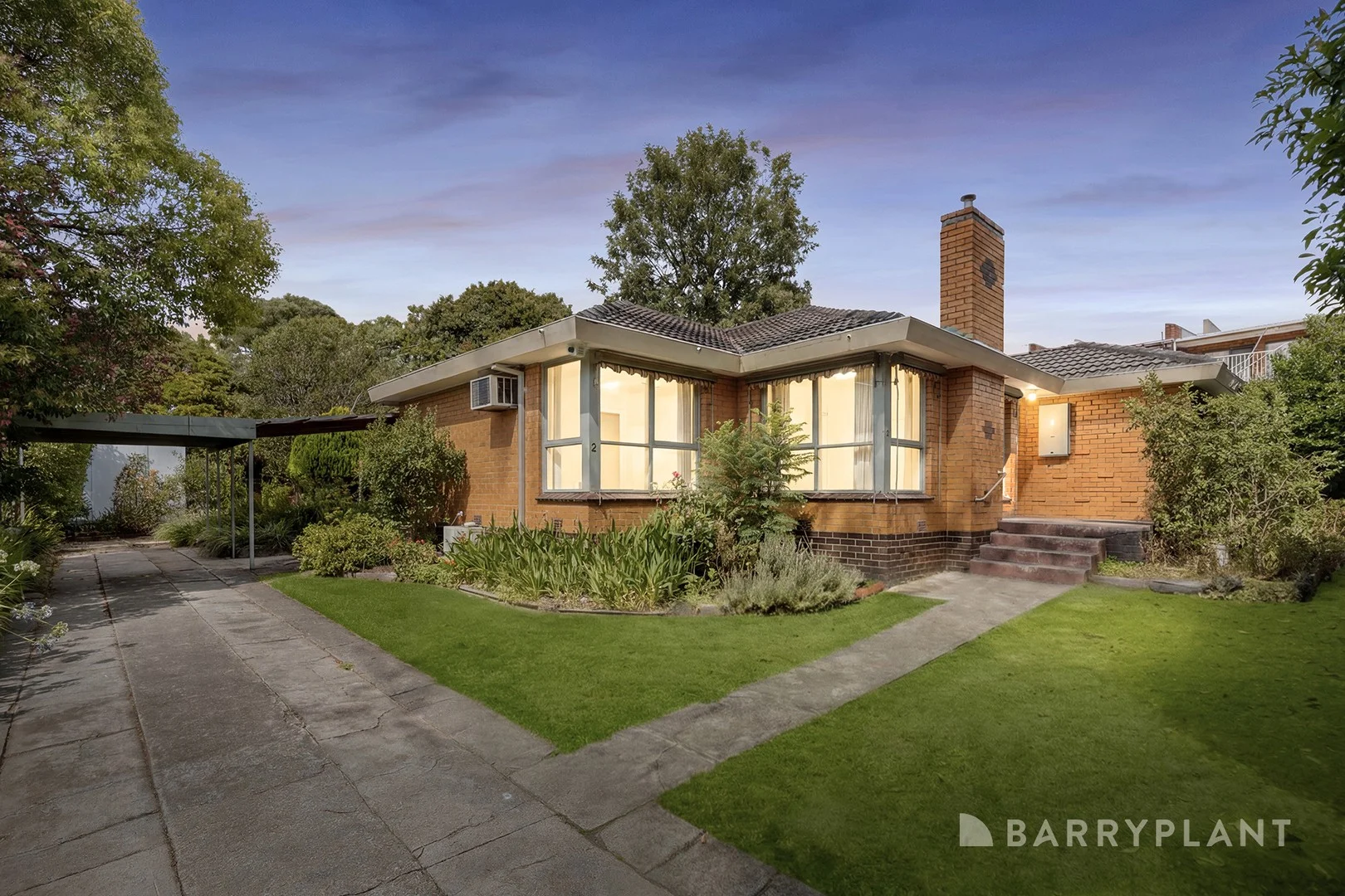 2 Barclay Avenue (1/1)