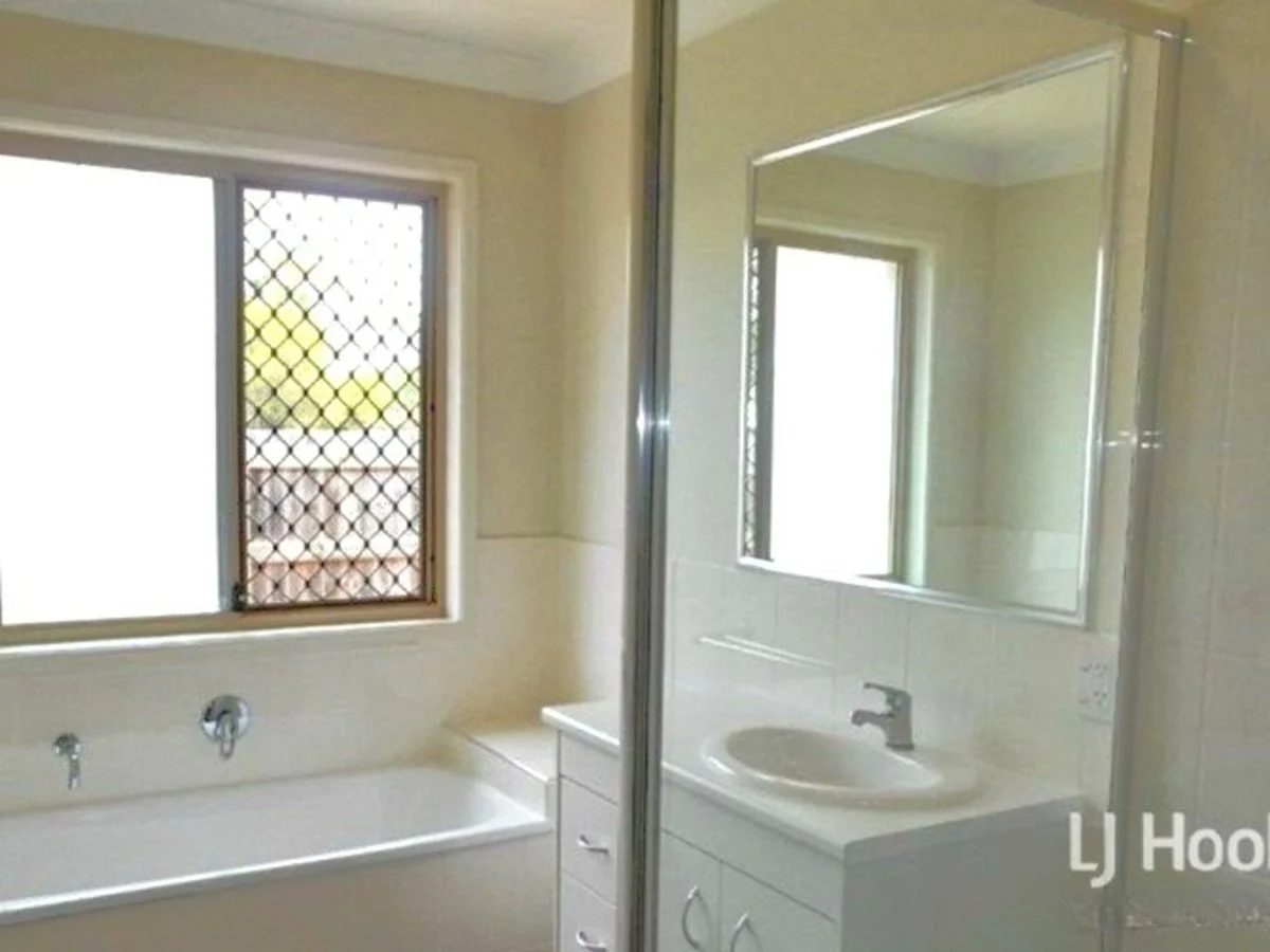 2 Clark Close - Image 5