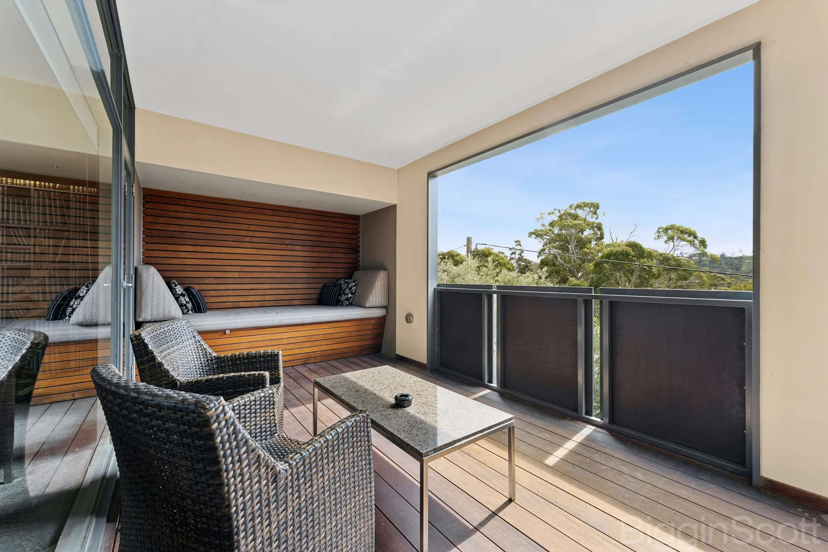 2 Crippa Close - Image 3