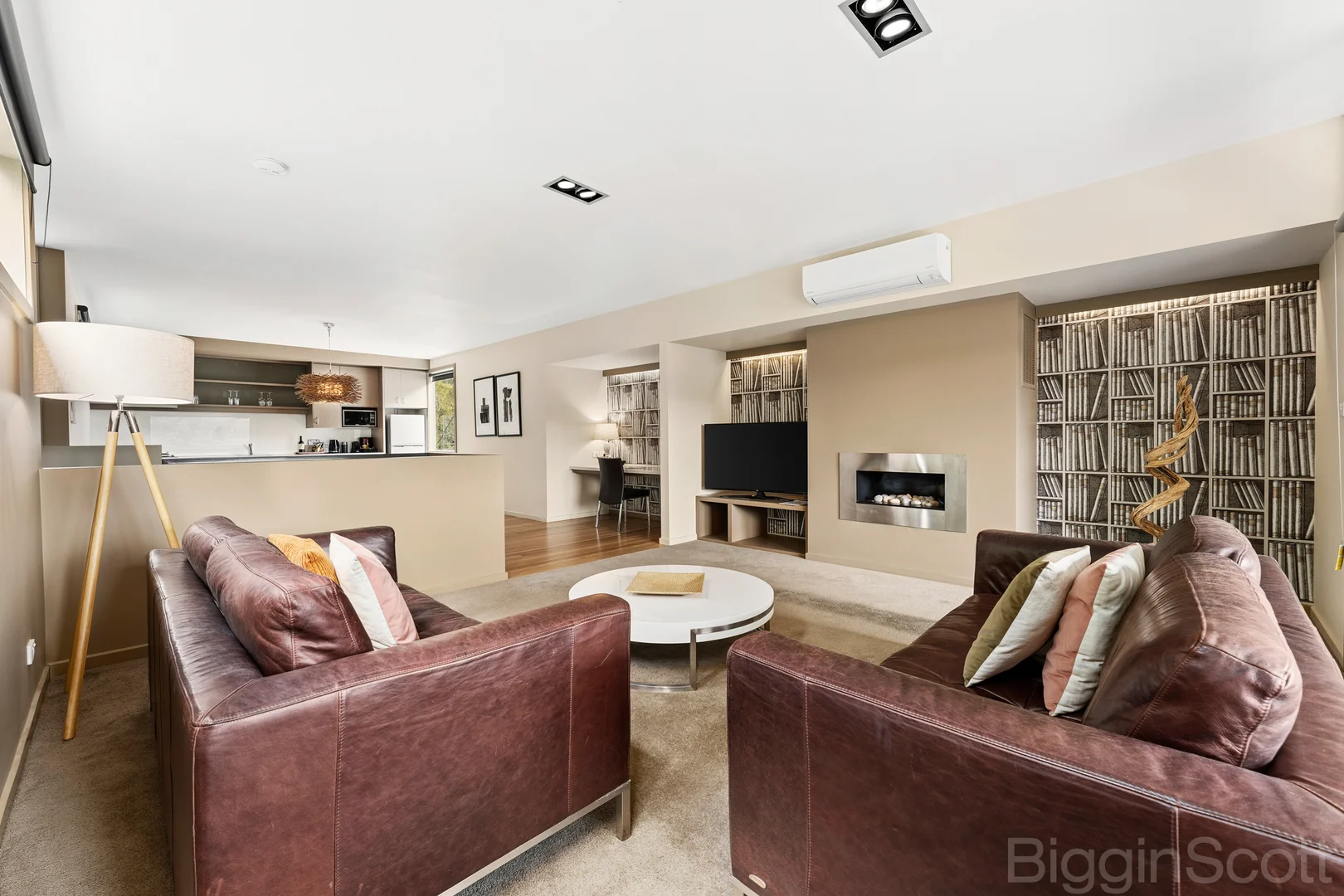 2 Crippa Close - Image 5
