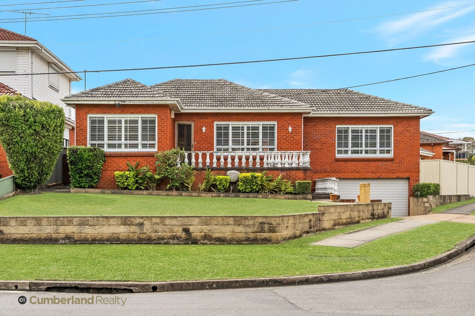 2 Damien Avenue (1/17)