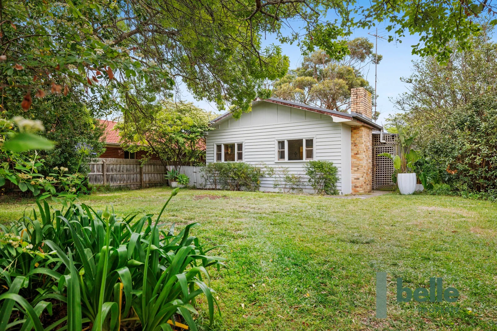 2 Devon Avenue (1/23)