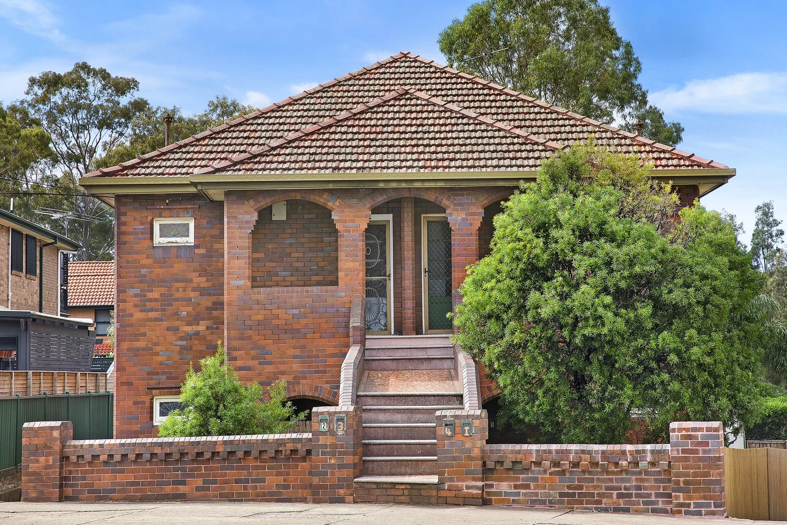 2 Great North Road (1/6)