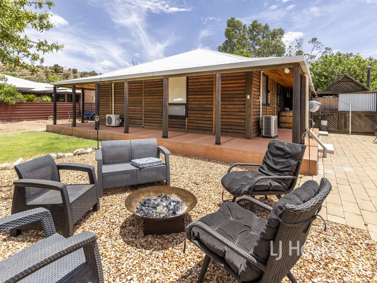 2 Griffiths Place (1/25)