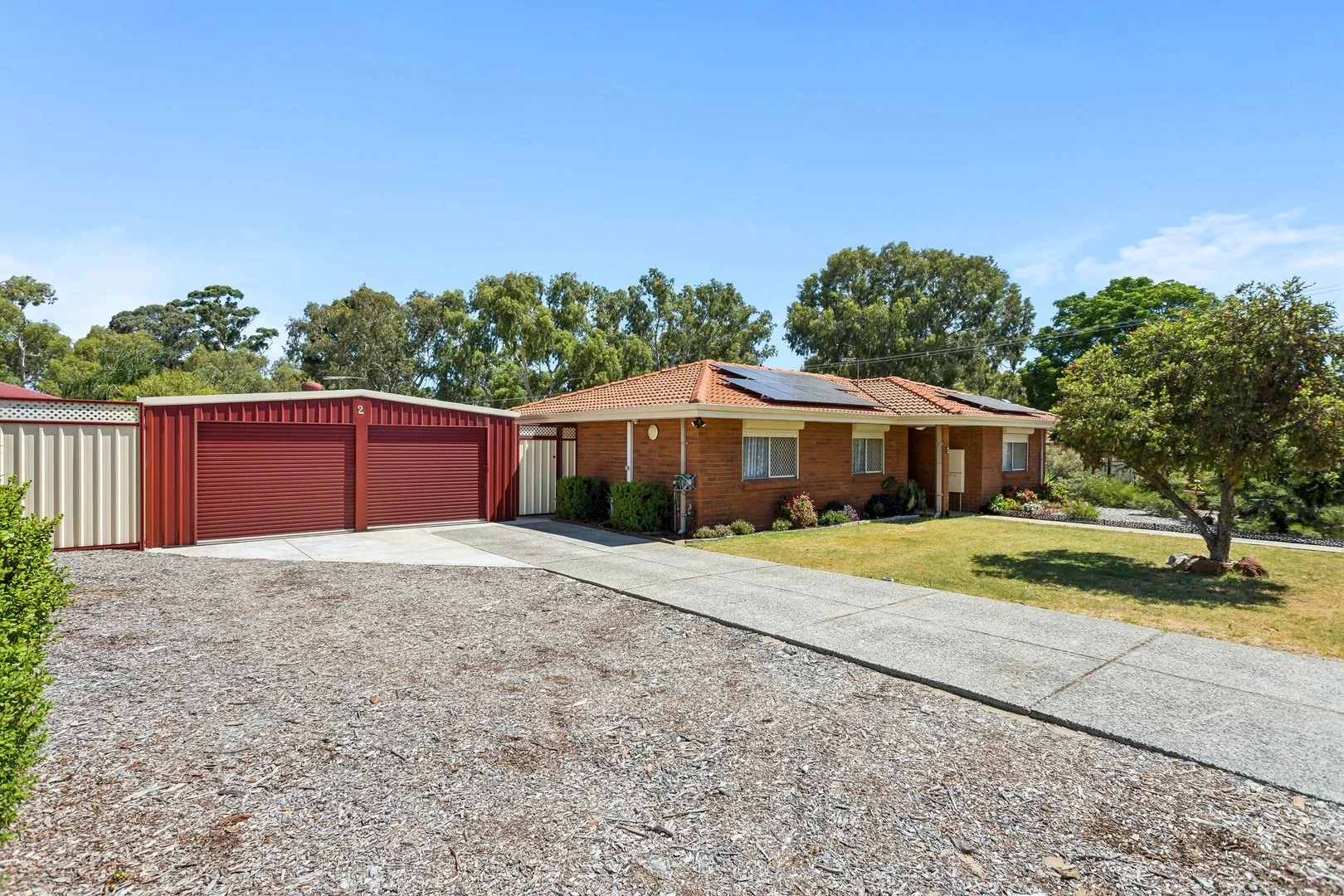 2 Grogan Close (1/22)