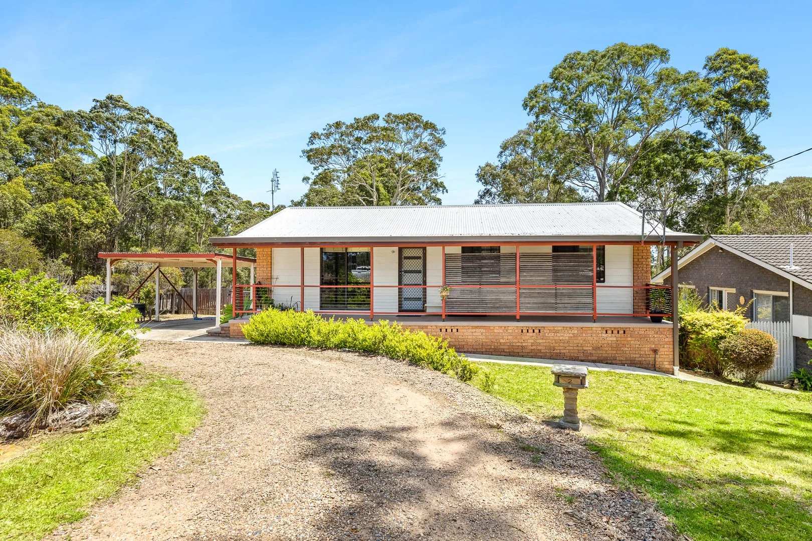 2 Headland Grove (1/27)