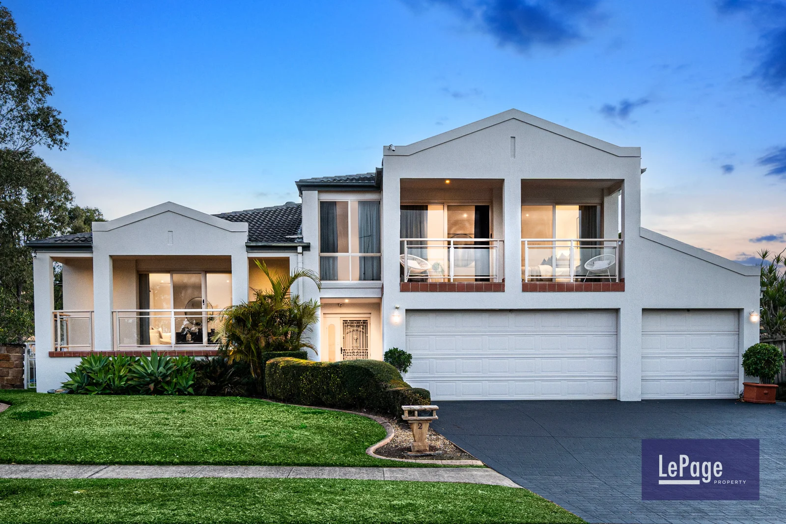 2 Hermitage Ave (1/15)
