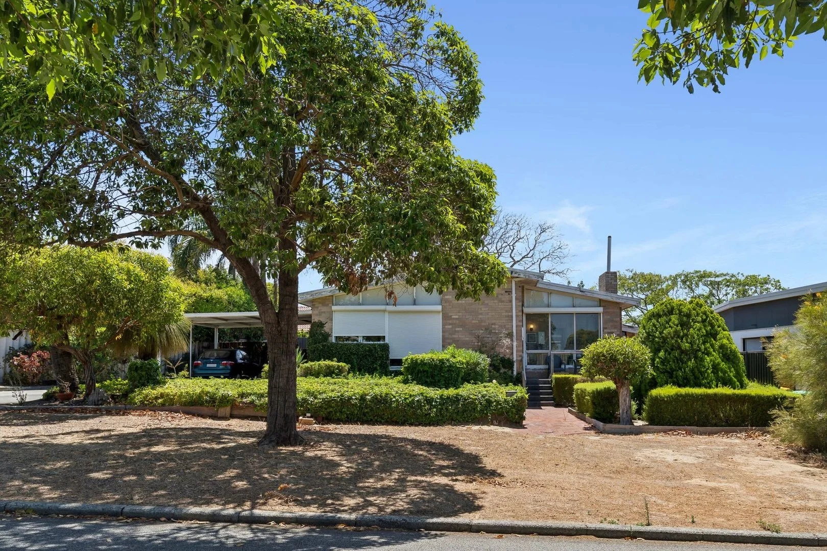 2 Hornsby Street (1/21)