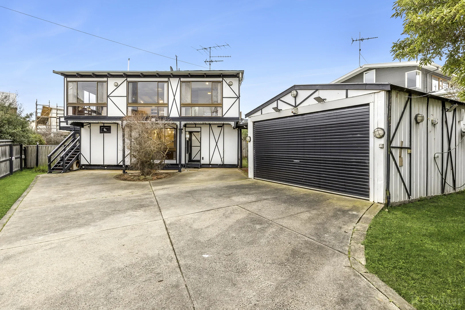 2 Hoylake Avenue - Image 3