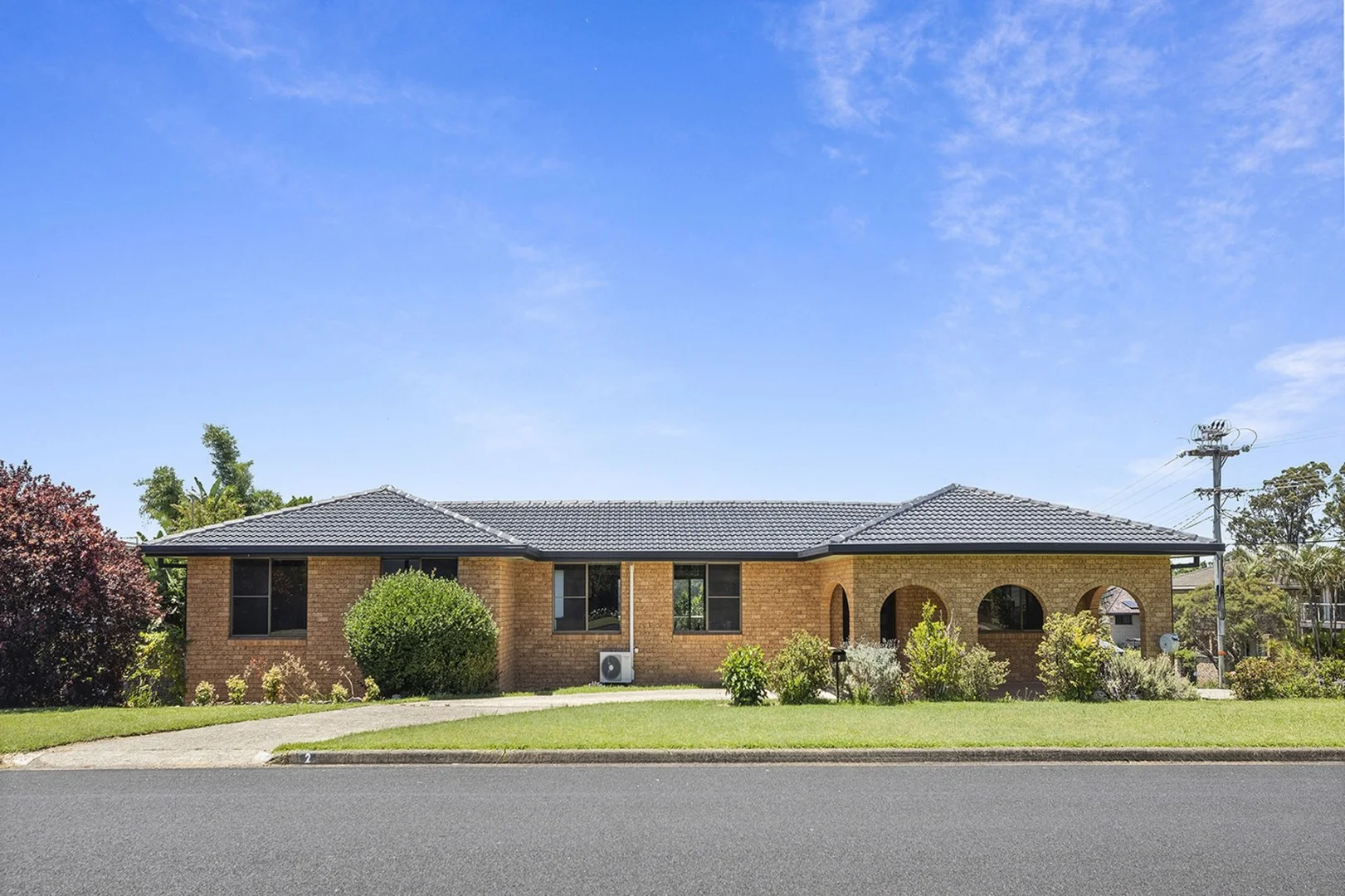2 Jemalong Crescent (1/1)