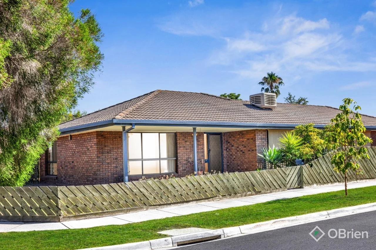 2 Kardinia Drive (1/14)
