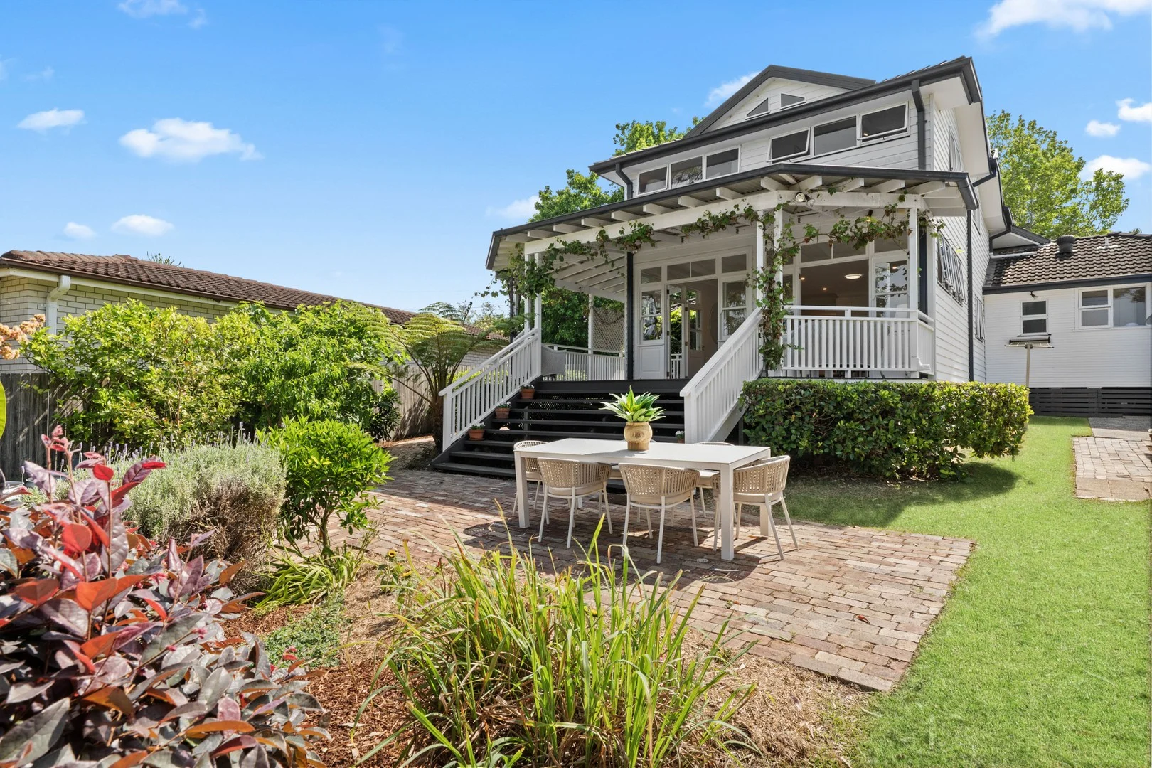 2 Karoo Crescent (1/17)