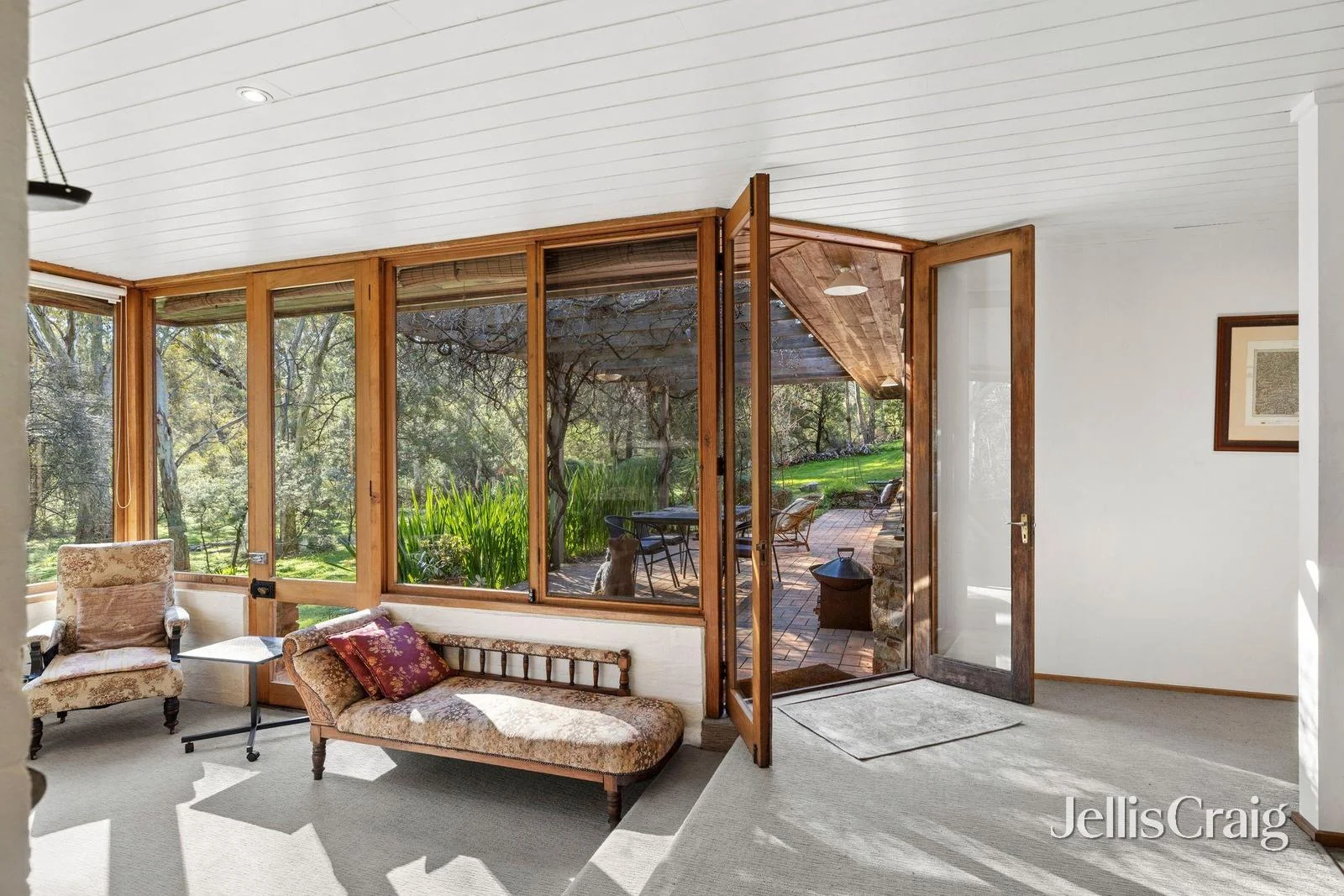 2 Llewellyn Road - Image 5