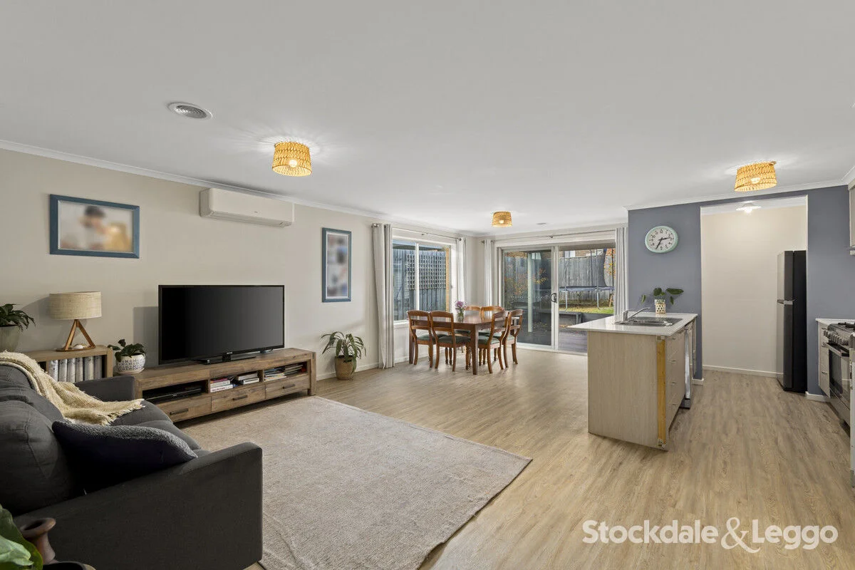 2 Massey Crescent - Image 4