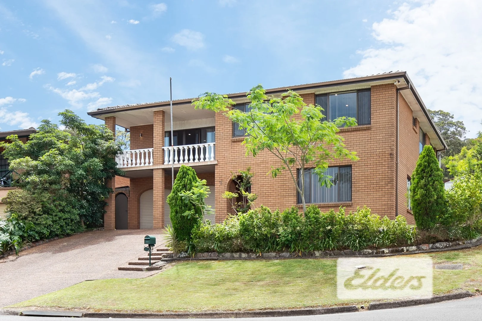 2 Maybury Street (1/14)