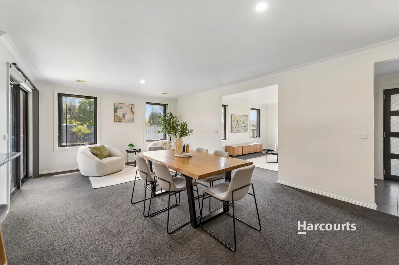 2 McArthur Drive - Image 4