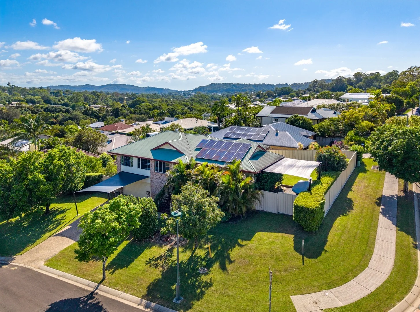 2 McKinnon Drive (1/30)