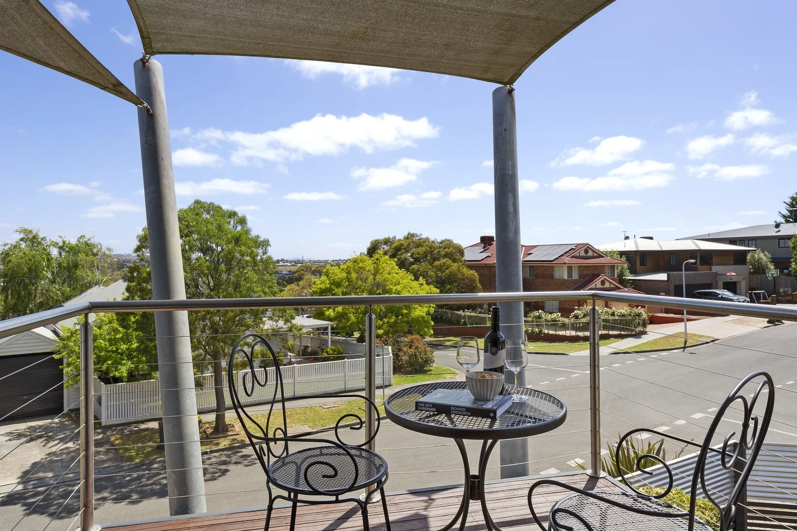 2 Muscat Place (1/1)