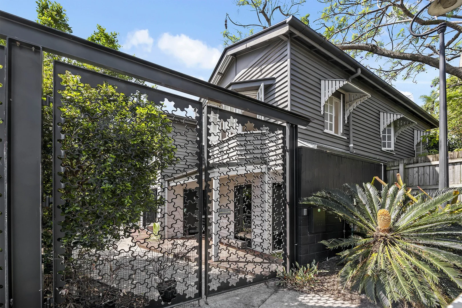 2 Normanby Terrace (1/30)