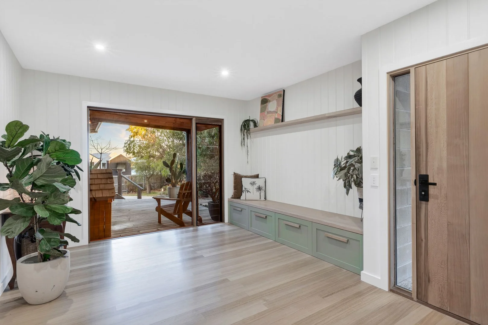 2 Powell Street West - Image 4