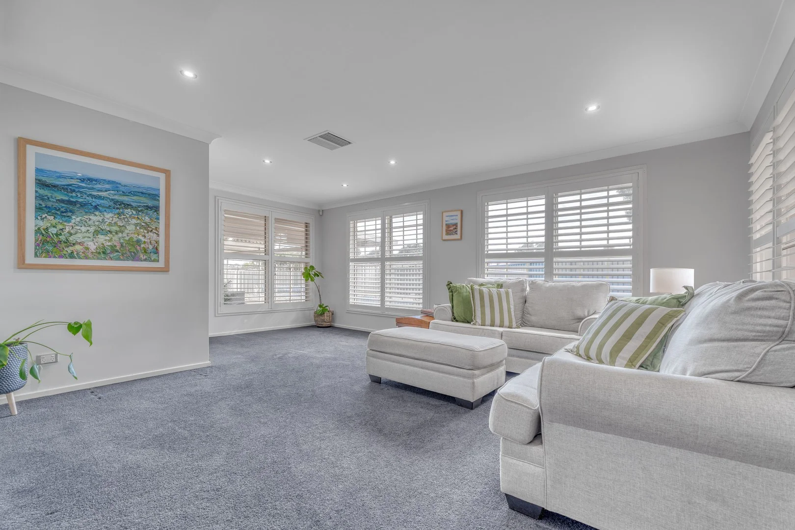 2 Regent Court (1/21)