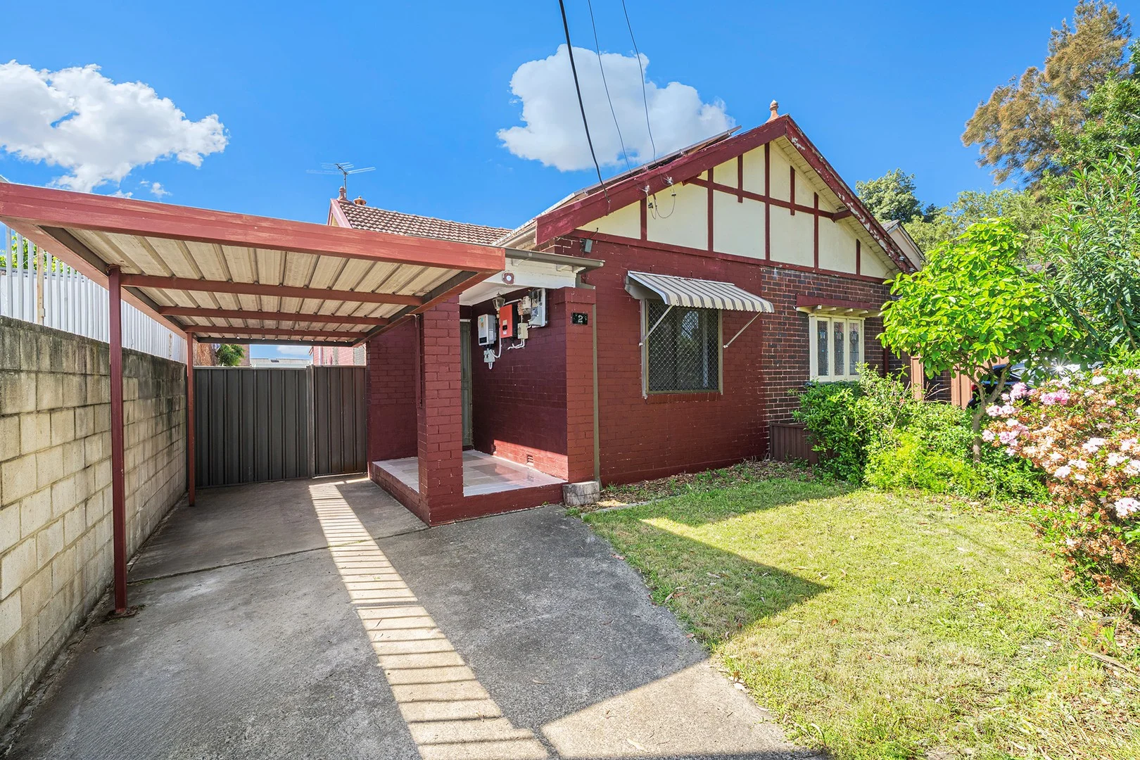2 Royce Avenue (1/9)